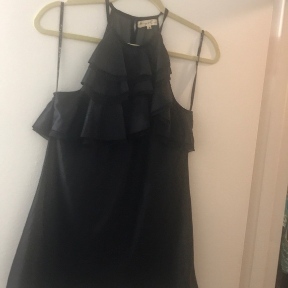 Silky black high neck top - from Aritzia - Picture 6 of 10